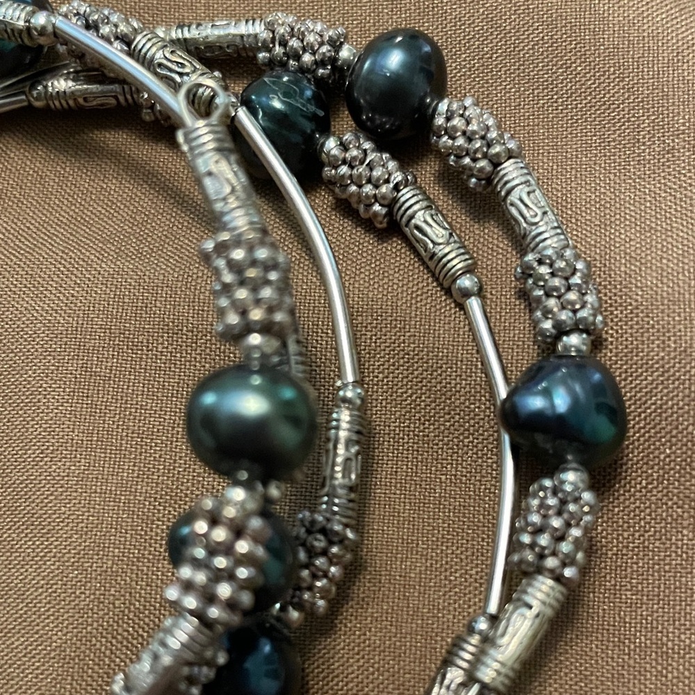 Elegant Silver and Blue Beaded Wrap Bracelet - Picture 2 of 2